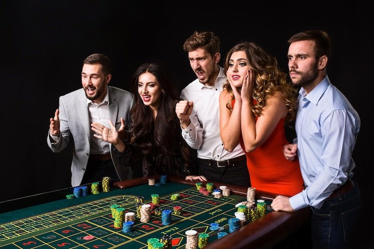 slot padangtoto live-dealer roulette table with trending players